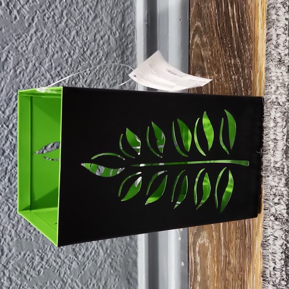 The Joy of Gardening Other - NWT 7 in Palm Leaves Green Black Candle Lantern Metal Holder